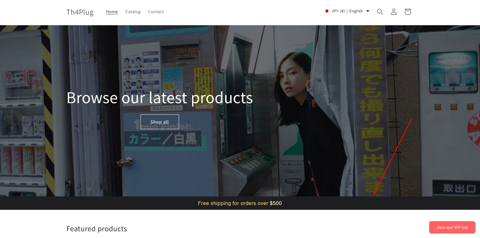 Free Shipping Bar displayed below the slideshow in the live store